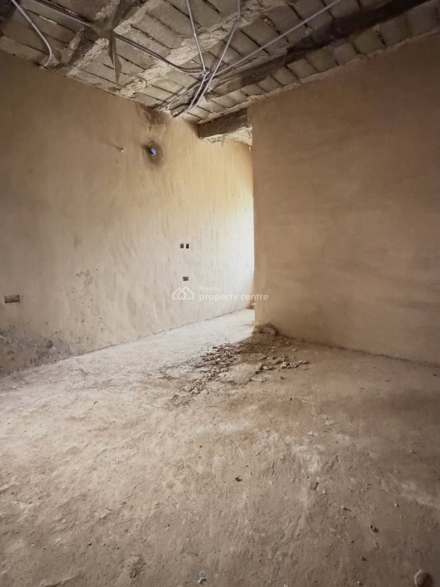3 Beds  Apartment  Semi-finished, Kaura, Abuja, Flat / Apartment for Sale