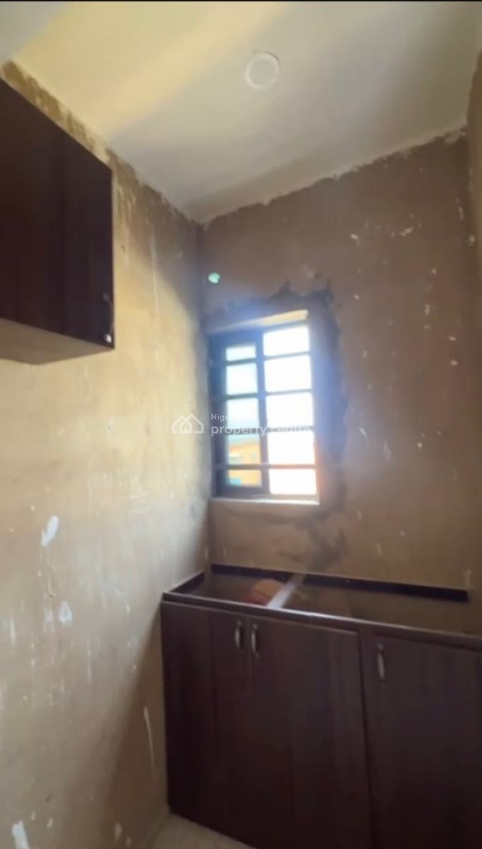 Newly Built Spacious Room Self Contain, Yaba, Lagos, Self Contain (single Rooms) for Rent