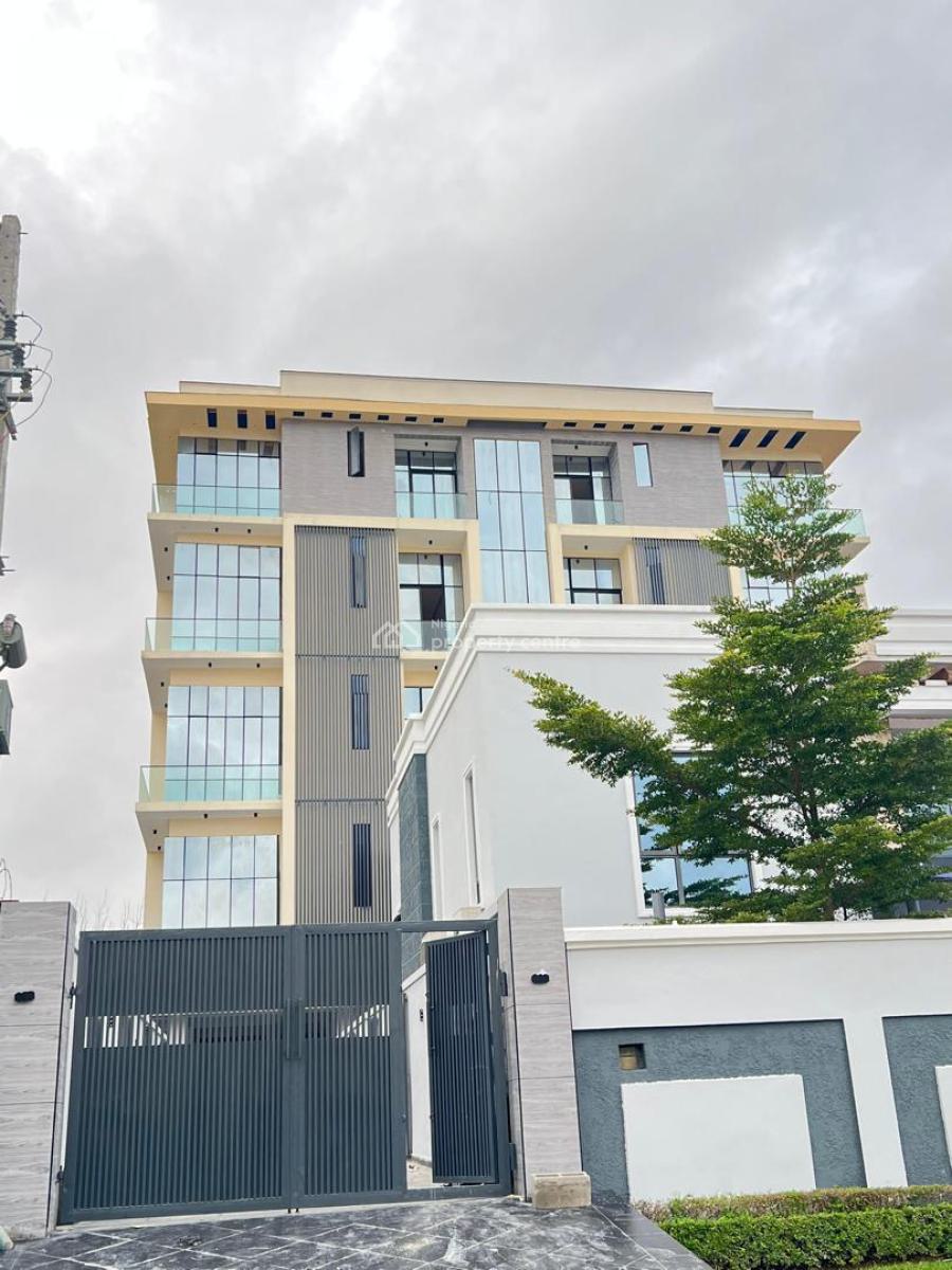 3 Bedroom Flat with  Swimming Pools and Gym, Lekki Phase 1, Lekki, Lagos, Flat / Apartment for Sale