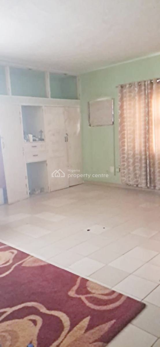 a Well Maintained Spacious 3 Bedroom Flat, Gra, Ikeja, Lagos, Flat / Apartment for Rent