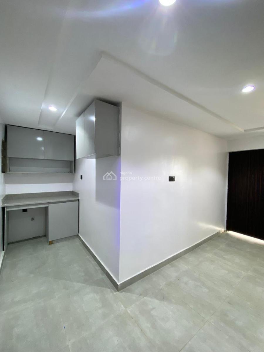 Beautifully Designed 3 Bedroom Apartment, Lekki Phase 1, Lekki, Lagos, Flat / Apartment for Sale