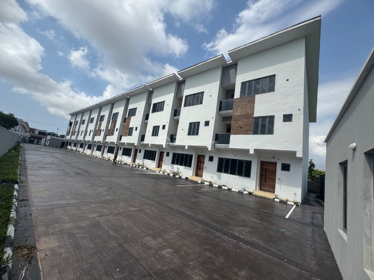 a Brand New Serviced 4 Bedroom Terraces with Bq and Swimming Pool., Lekki Phase 1, Lekki Phase 1, Lekki, Lagos, Terraced Duplex for Rent