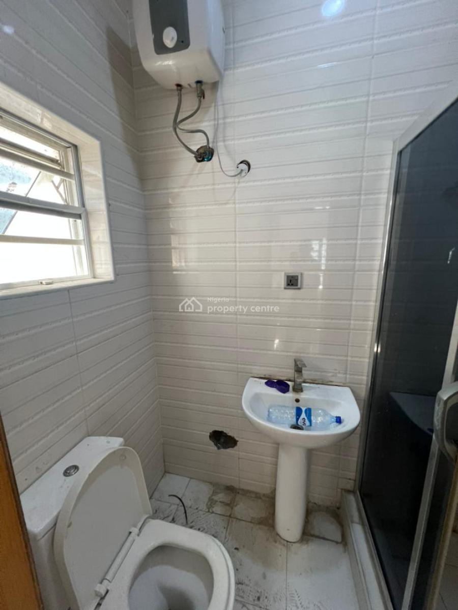 Lovely Semi Masters Bedroom, Bera Estate, Chevron Lekki, Lekki, Lagos, Flat / Apartment for Rent