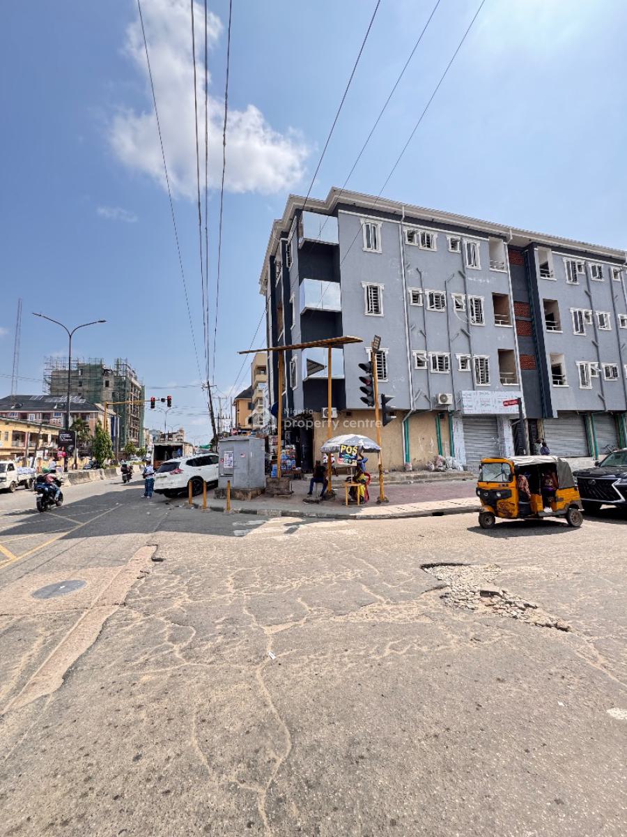 Newly Built Apartment, Yaba, Yaba, Lagos, Flat / Apartment for Rent