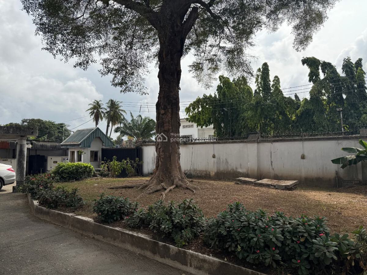 Mansion on Approx 2400sqm Land 4 Bedroom and 5 Living Room and 7bq, Parklane Road, Gra, Apapa, Lagos, Detached Duplex for Sale