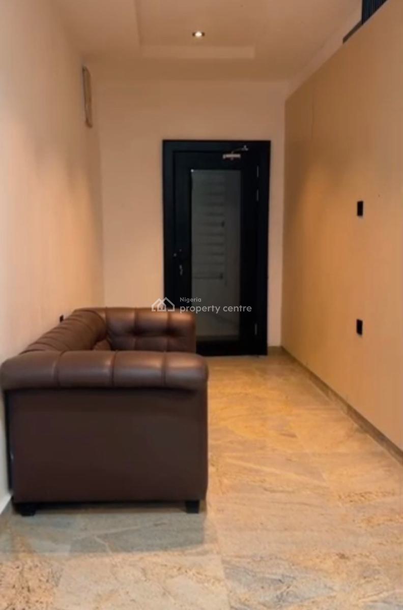 Luxurious 20rooms Hotel, Close to Vio, Mabushi, Abuja, Hotel / Guest House for Sale
