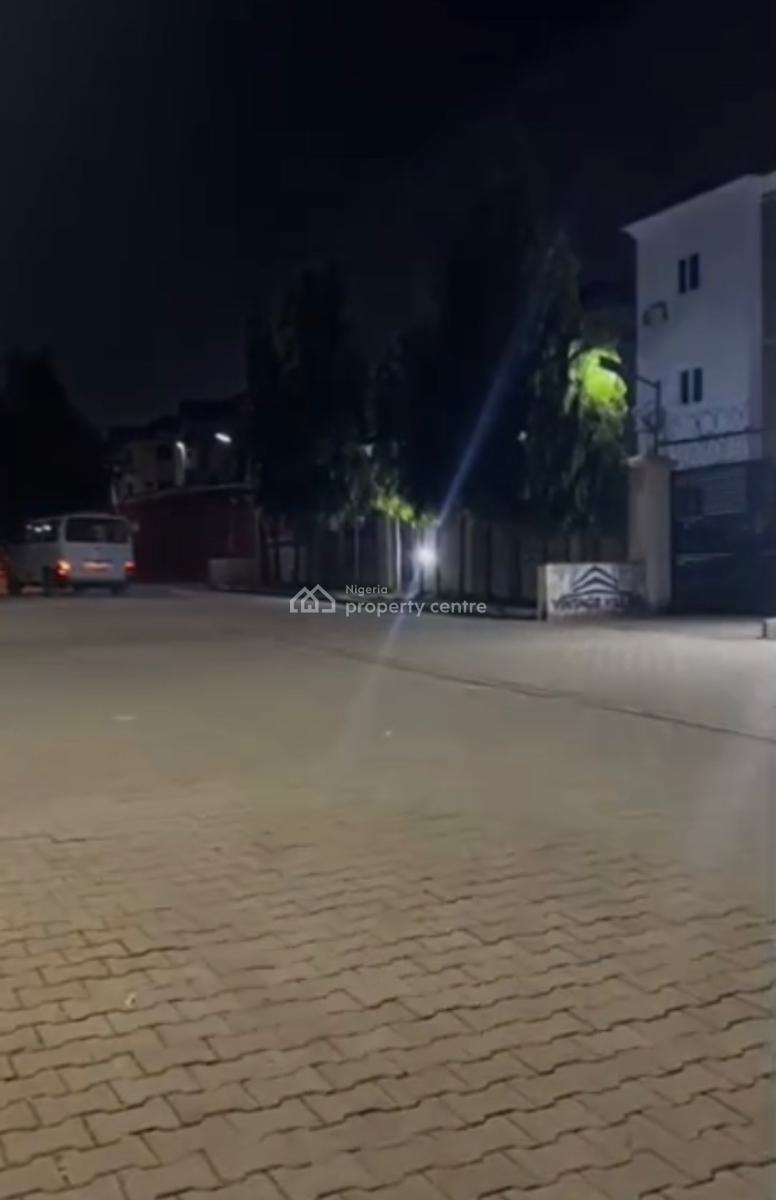 Luxurious 20rooms Hotel, Close to Vio, Mabushi, Abuja, Hotel / Guest House for Sale