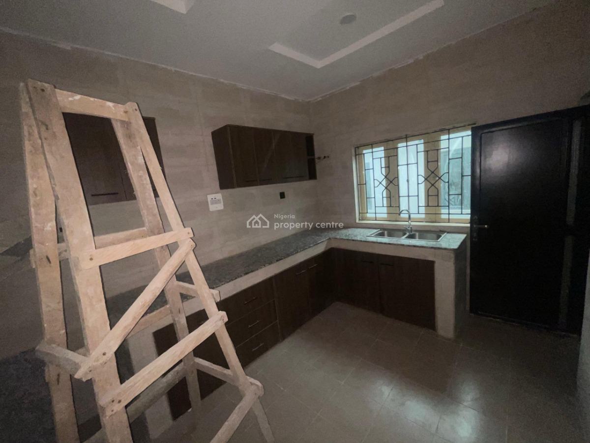 Spacious and Well Maintained 3 Bedroom Flat, Ogunfayo Road By Oribanwa Phase 2, Ibeju Lekki, Lagos, Flat / Apartment for Rent