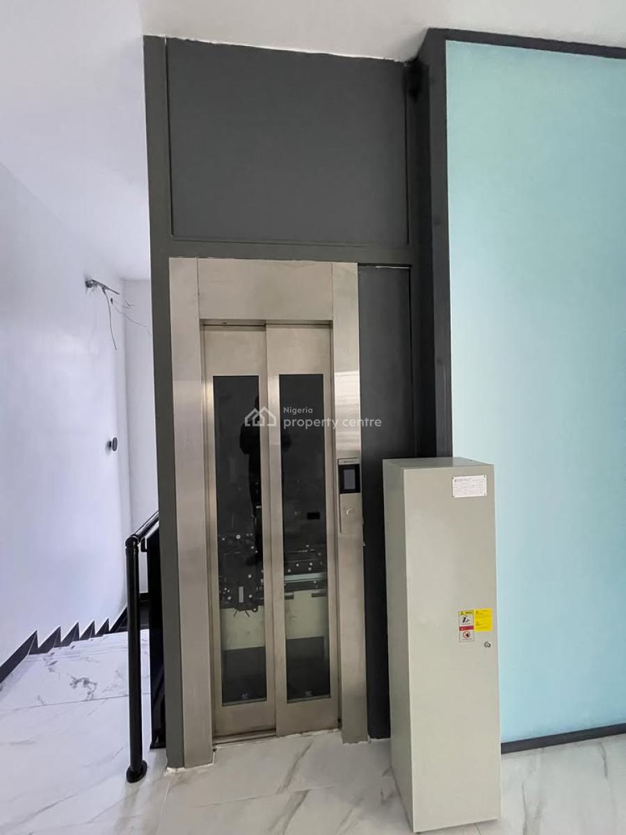 4-bedroom Penthouse +elevator, Lekki Right, Lekki Phase 1, Lekki, Lagos, House for Sale