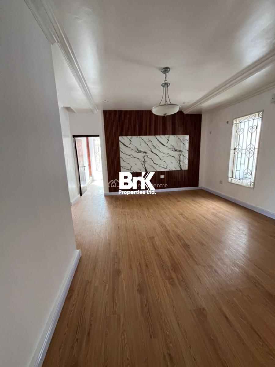 Classic 3-bedroom Apartment, Lekki Phase 1, Lekki, Lagos, Flat / Apartment for Rent