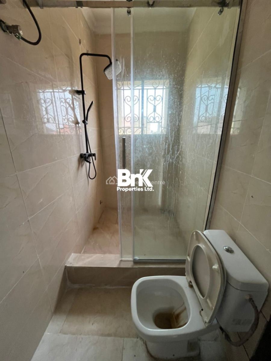 Classic 3-bedroom Apartment, Lekki Phase 1, Lekki, Lagos, Flat / Apartment for Rent