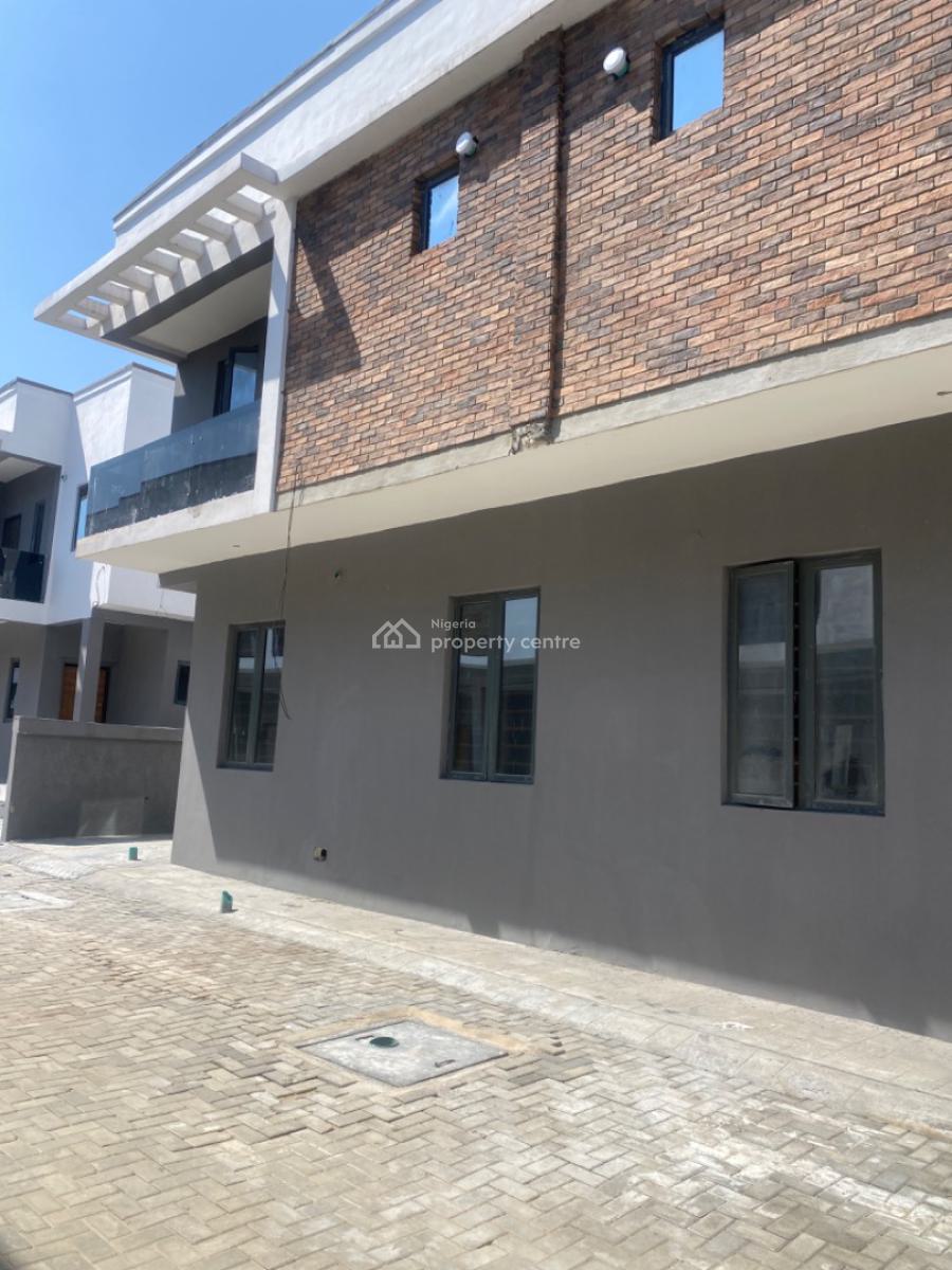 an Executive Four Bedroom Duplex, Spring Forth Estate By Pepperoni Besides Abraham Adesanya ,ajah, Lekki, Lagos, Terraced Duplex for Rent