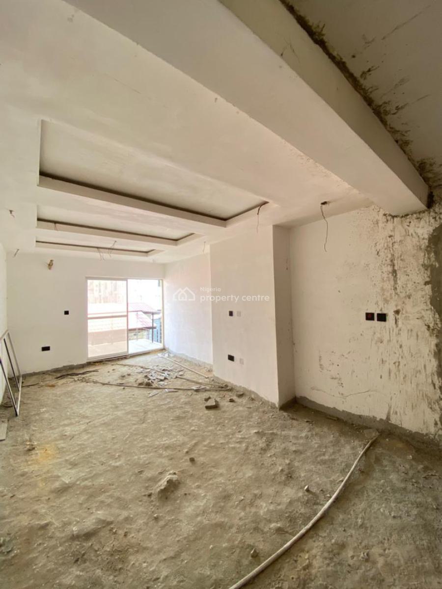 Affordable 3 Bedroom Apartment Suitable for Investment, Lekki Phase 1, Lekki, Lagos, Block of Flats for Sale