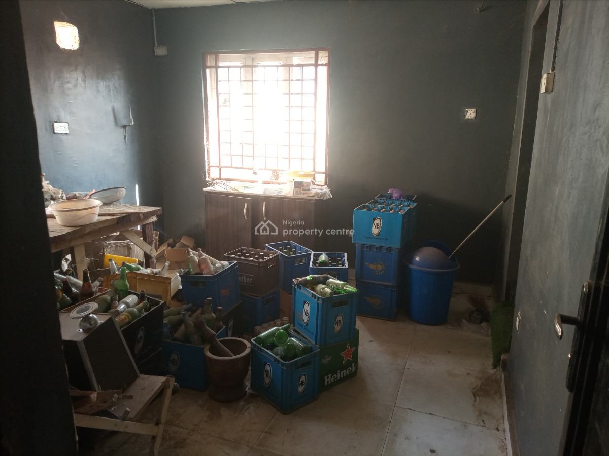 Shop Space, 3rd Avenue, Gwarinpa, Abuja, Shop for Rent