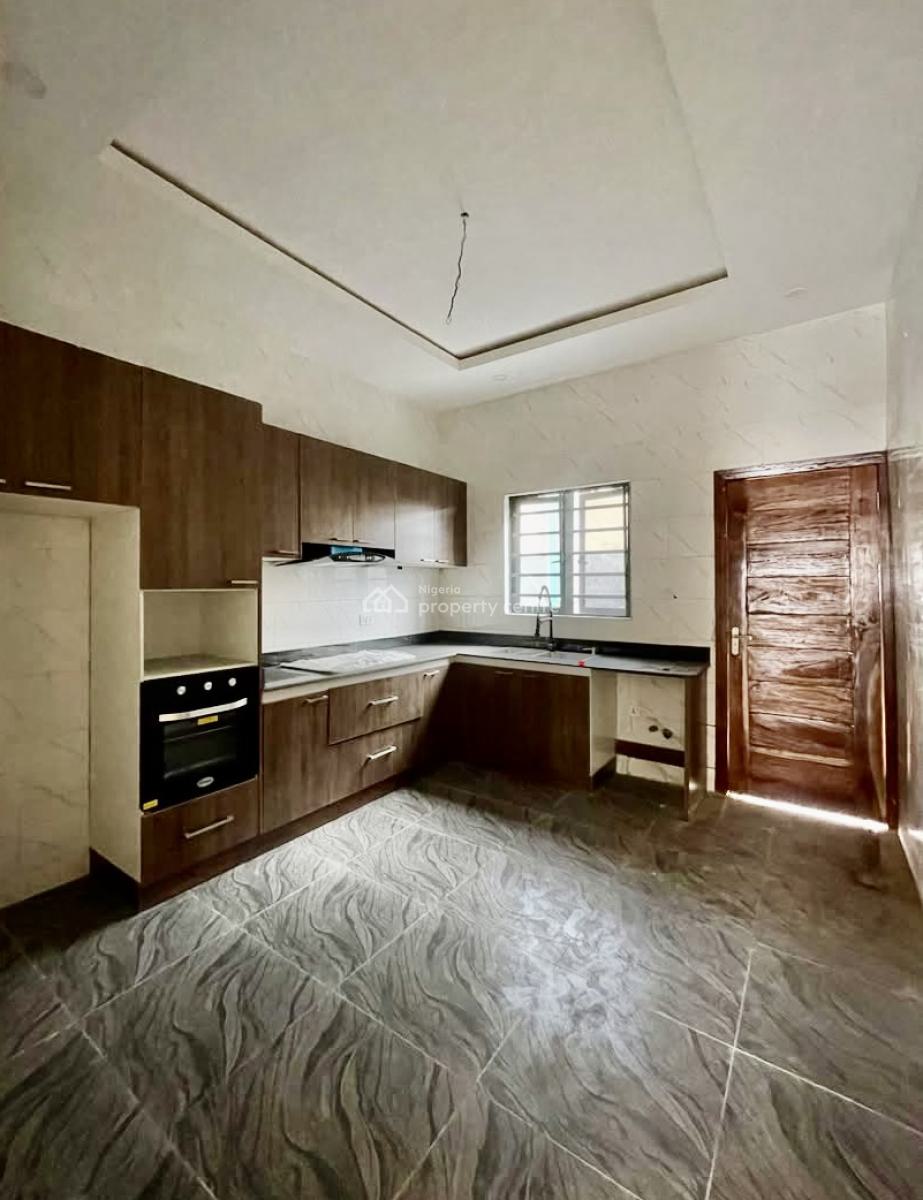 Spacious Exquisite 4 Bedroom Semi Detached Duplex, Ologolo, Lekki, Lagos, Semi-detached Duplex for Rent