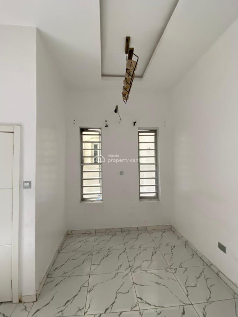 Standard and Spacious Studio Apartment, Royal Pine Estate , Orchid., Lekki, Lagos, Self Contain (single Rooms) for Rent