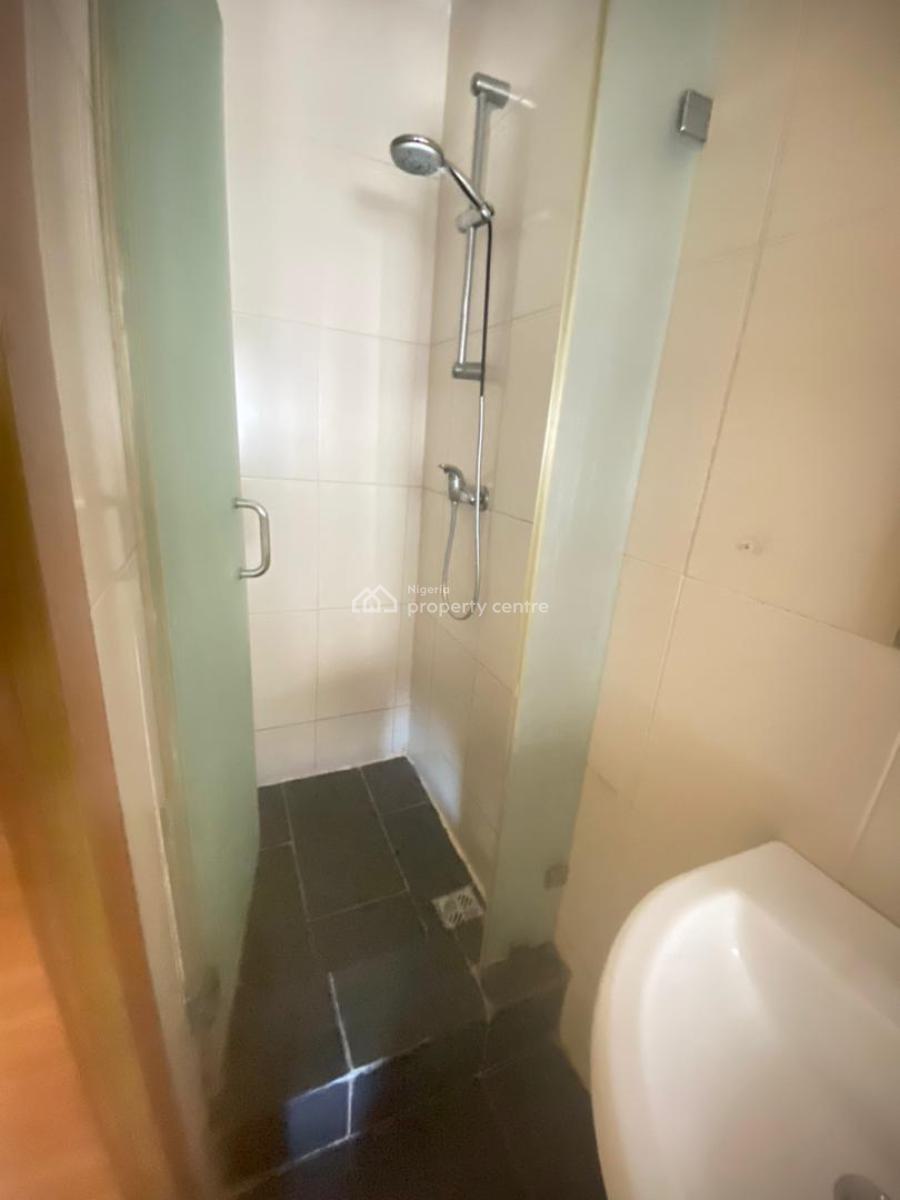 Affordable Old Ikoyi 3 Bed Flat, Off Bourdilion Road, Old Ikoyi, Ikoyi, Lagos, Flat / Apartment for Rent