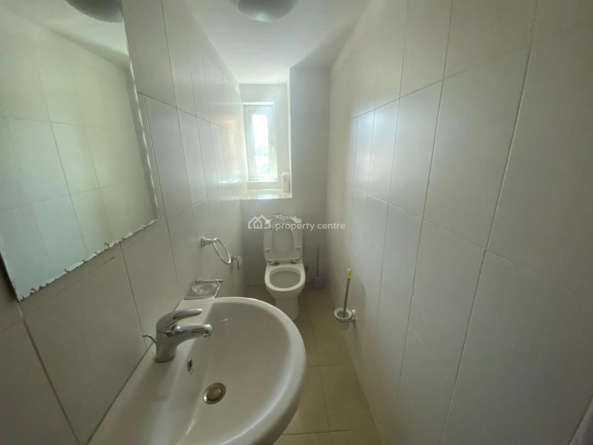 Affordable Old Ikoyi 3 Bed Flat, Off Bourdilion Road, Old Ikoyi, Ikoyi, Lagos, Flat / Apartment for Rent