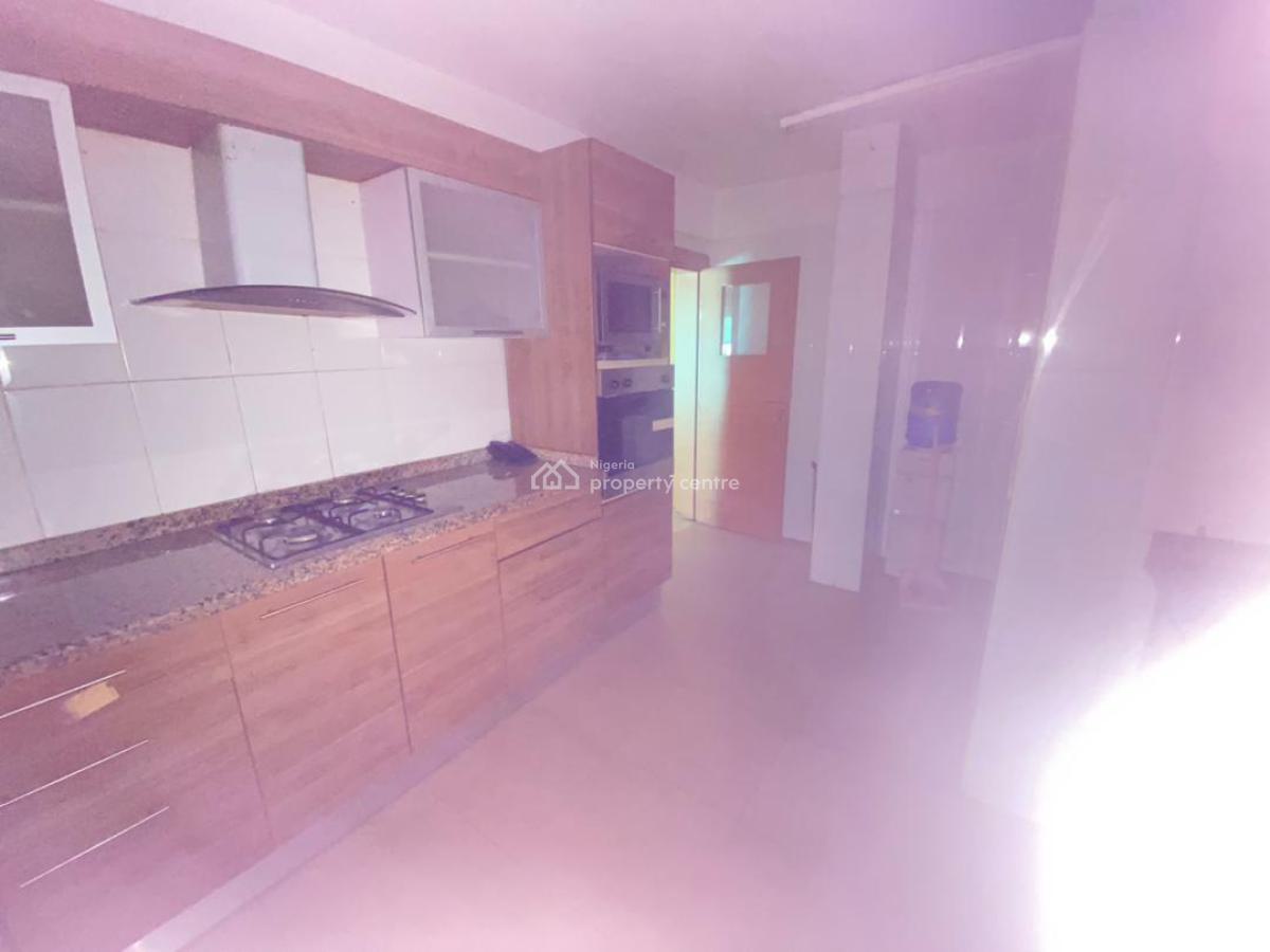 Affordable Old Ikoyi 3 Bed Flat, Off Bourdilion Road, Old Ikoyi, Ikoyi, Lagos, Flat / Apartment for Rent