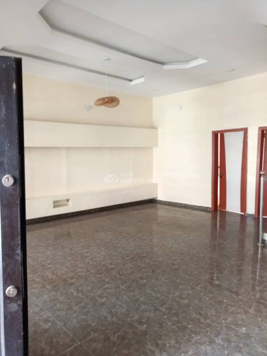4 Bedroom Terrace Duplex in a Secured Estate, Lekki, Lagos, Terraced Duplex for Rent