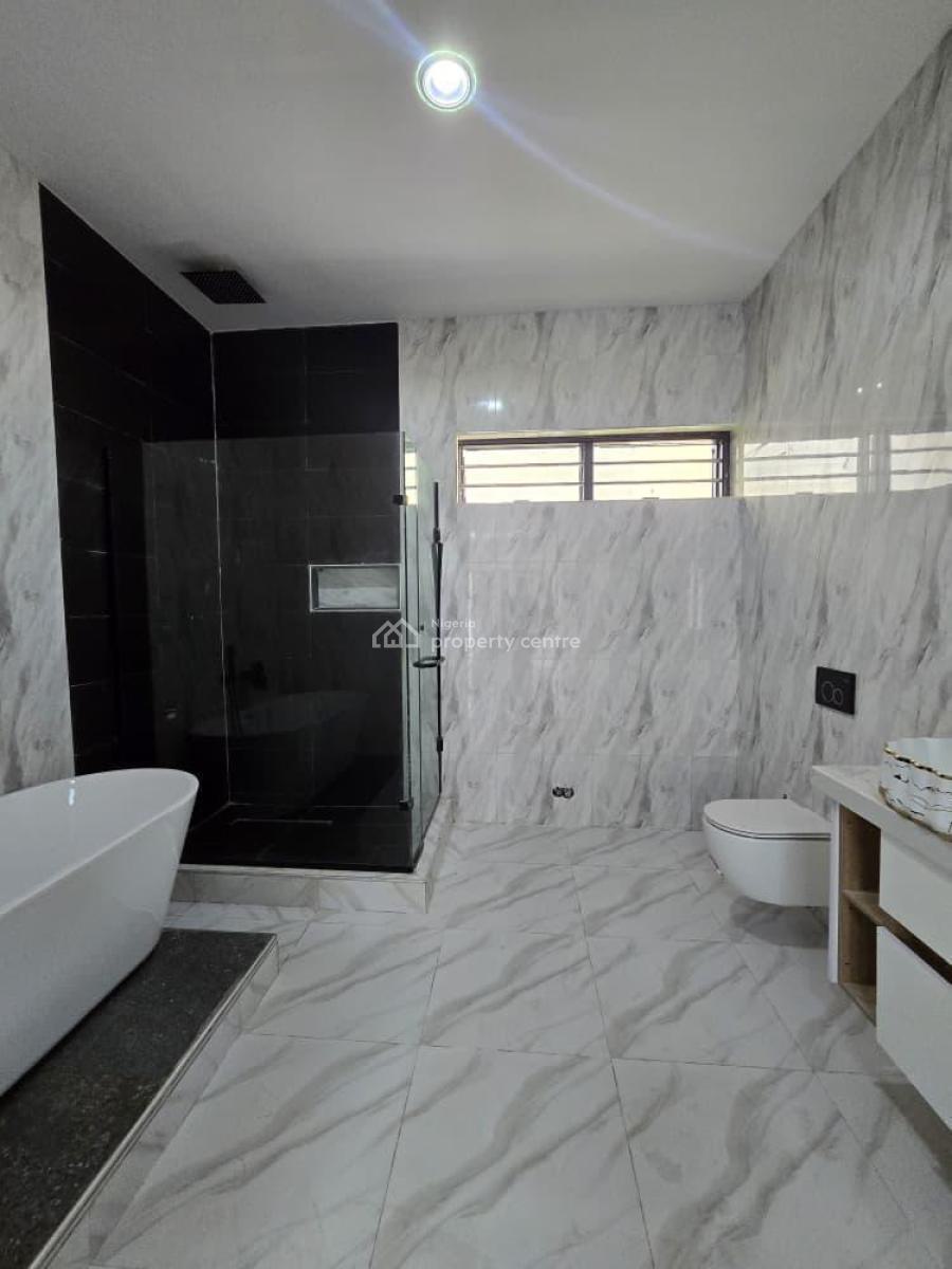 Well Built 4 Bed Terrace with Bq for Sal E   Location: Osapa Lekki, Osapa London, Osapa, Lekki, Lagos, Terraced Duplex for Sale