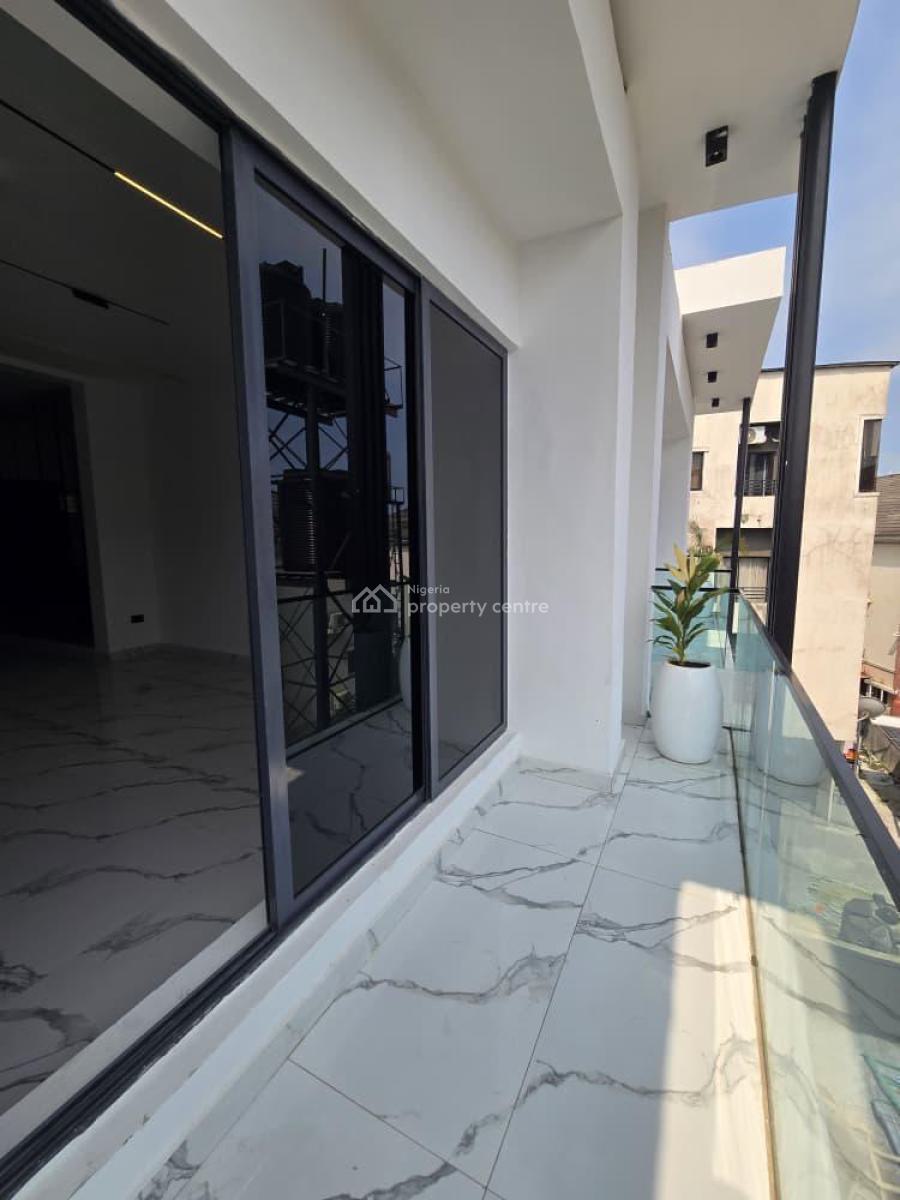 Well Built 4 Bed Terrace with Bq for Sal E   Location: Osapa Lekki, Osapa London, Osapa, Lekki, Lagos, Terraced Duplex for Sale