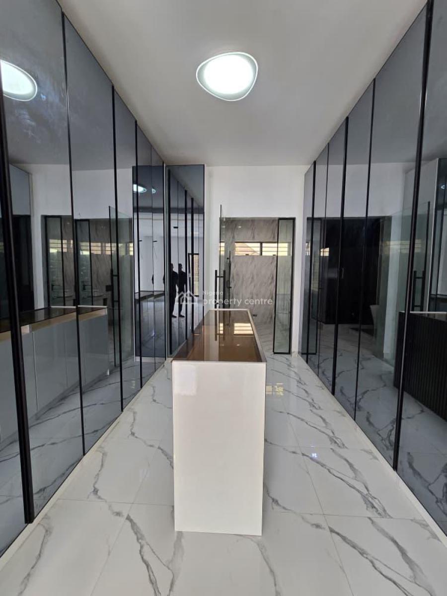 Well Built 4 Bed Terrace with Bq for Sal E   Location: Osapa Lekki, Osapa London, Osapa, Lekki, Lagos, Terraced Duplex for Sale