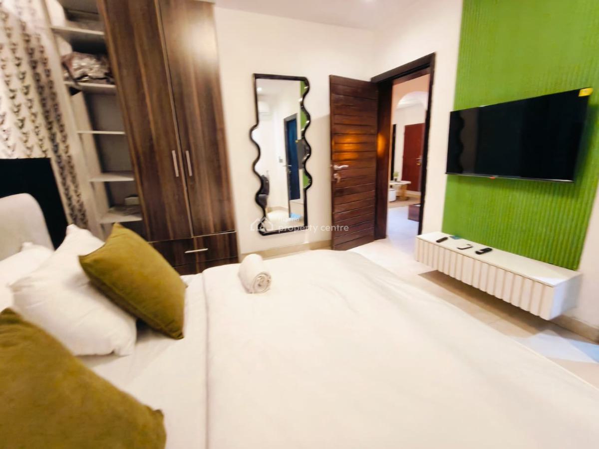 Exquisite 2 Bedroom Apartment, Lekki Phase 1, Lekki, Lagos, Flat / Apartment Short Let