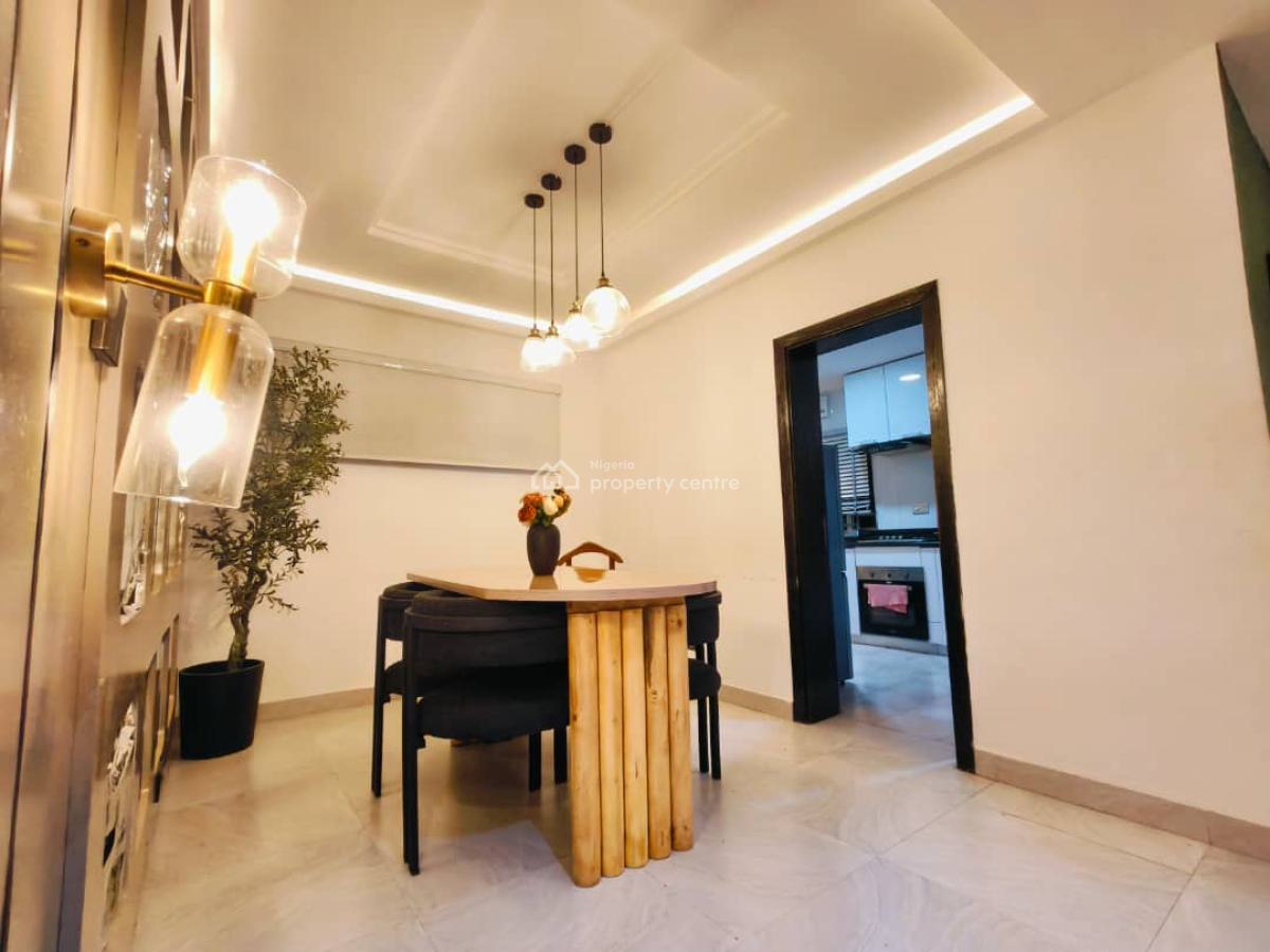 Exquisite 2 Bedroom Apartment, Lekki Phase 1, Lekki, Lagos, Flat / Apartment Short Let