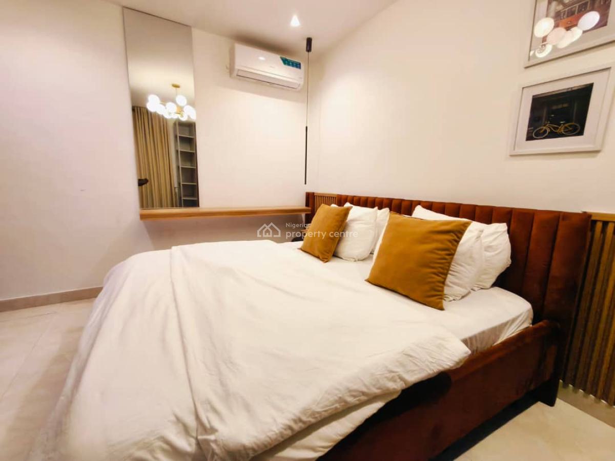 Exquisite 2 Bedroom Apartment, Lekki Phase 1, Lekki, Lagos, Flat / Apartment Short Let