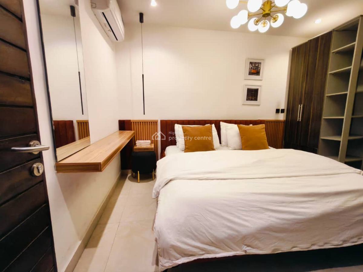 Exquisite 2 Bedroom Apartment, Lekki Phase 1, Lekki, Lagos, Flat / Apartment Short Let