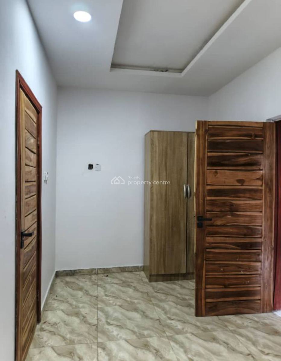 3 Bedroom Apartment with a Room Bq, Off Toyin Street, Ikeja, Lagos, Flat / Apartment for Rent