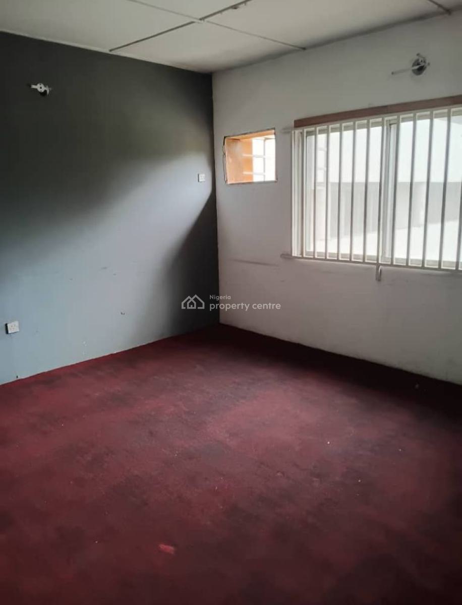 5 Bedroom Flat on First Floor, Opebi, Ikeja, Lagos, Flat / Apartment for Rent