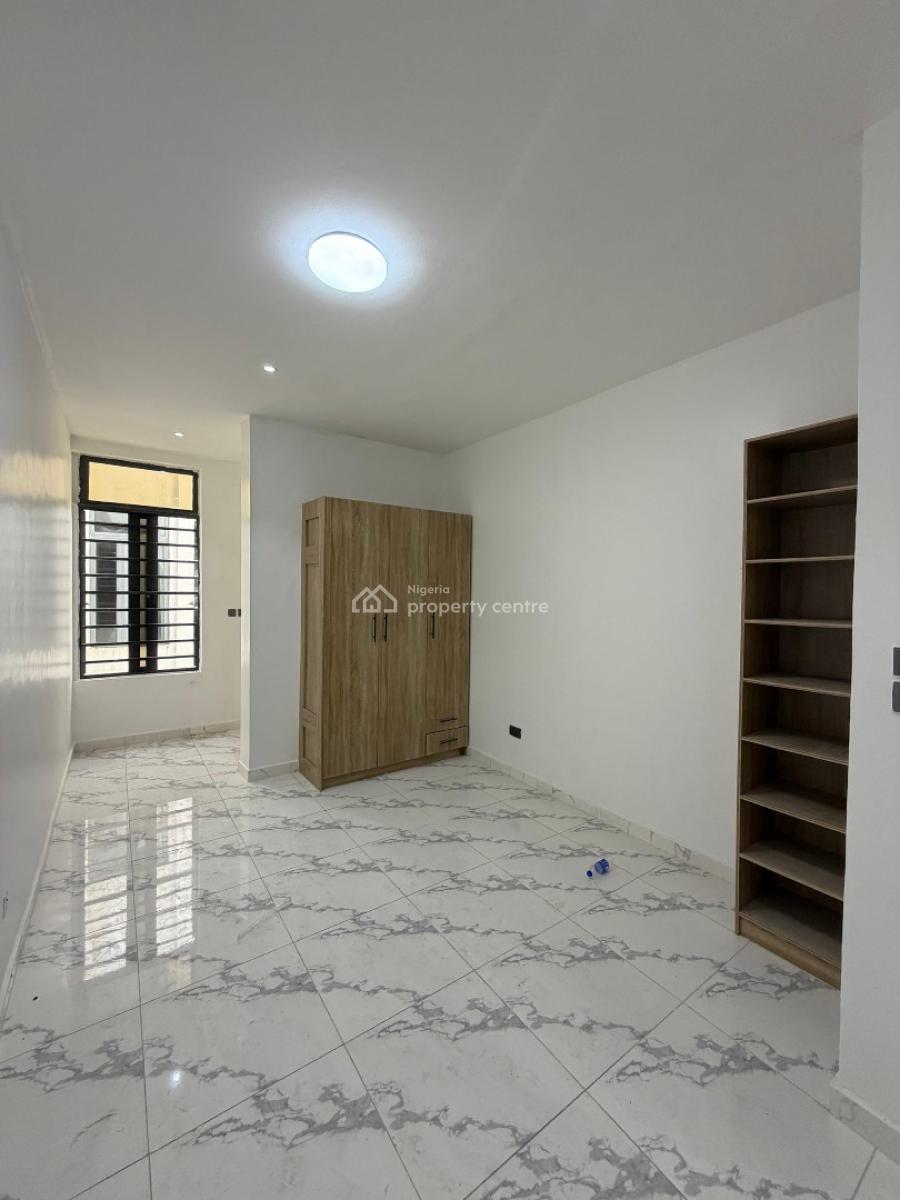 2 Bedroom Apartment Available, Lekki, Lagos, Flat / Apartment for Sale