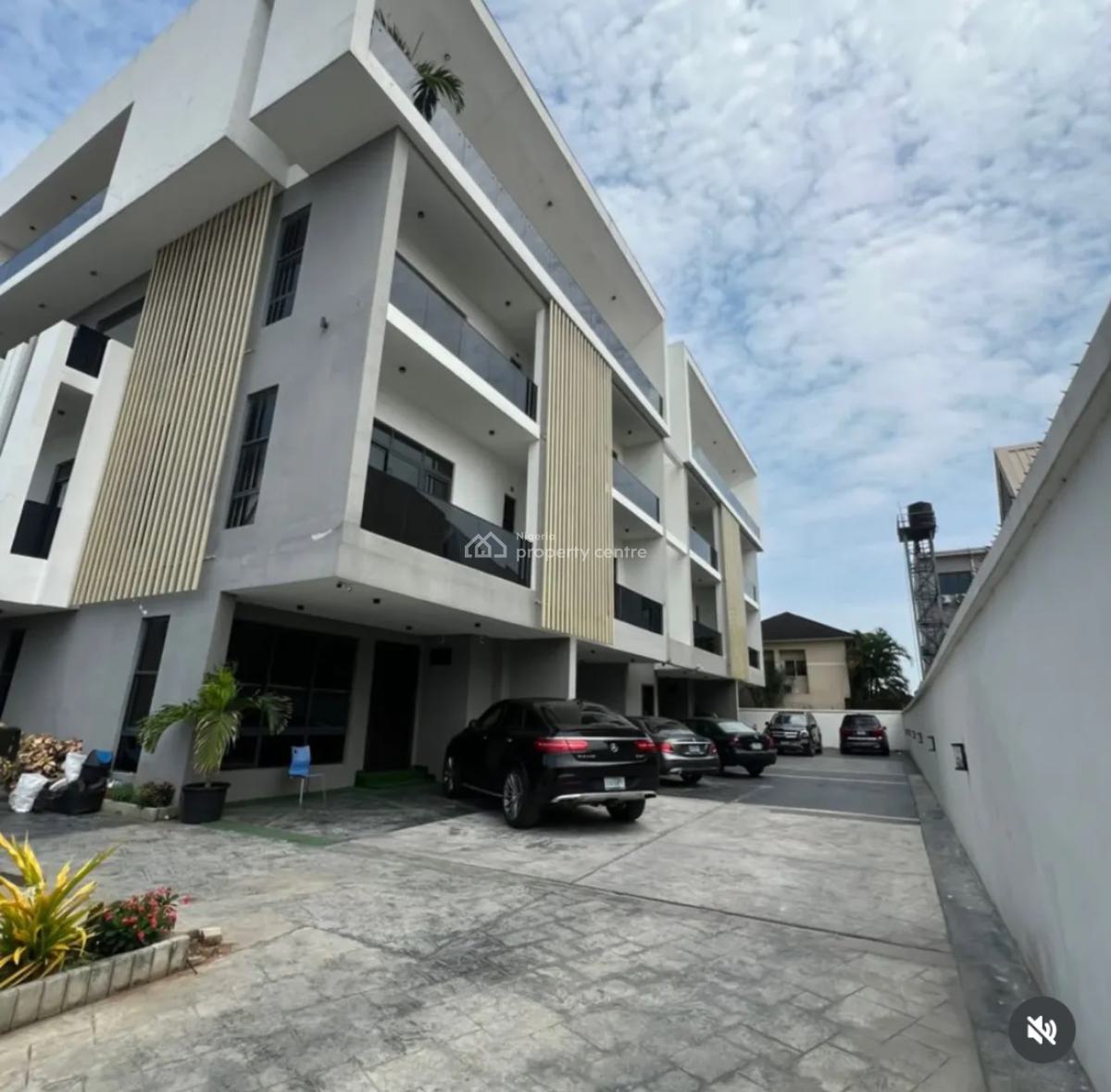 Furnished 3 Bedroom Penthouse + Elevator, Lekki Phase 1, Lekki Phase 1, Lekki, Lagos, Flat / Apartment for Sale