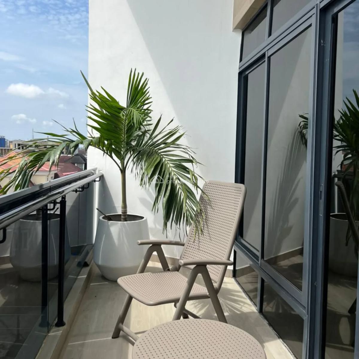 Furnished 3 Bedroom Penthouse + Elevator, Lekki Phase 1, Lekki Phase 1, Lekki, Lagos, Flat / Apartment for Sale