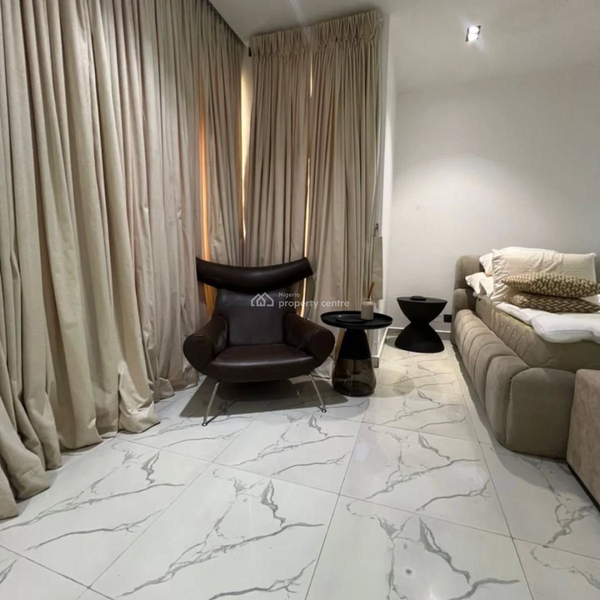 Furnished 3 Bedroom Penthouse + Elevator, Lekki Phase 1, Lekki Phase 1, Lekki, Lagos, Flat / Apartment for Sale