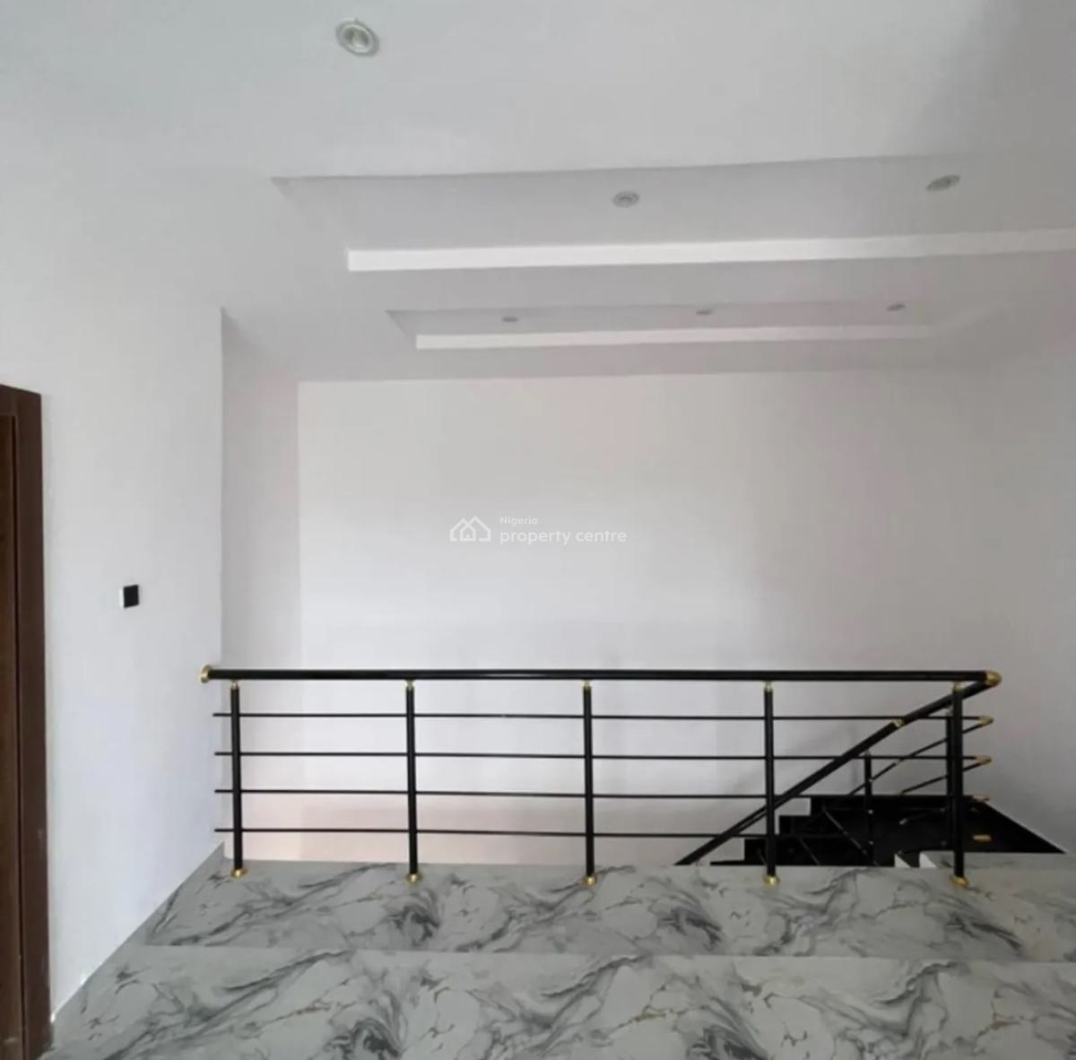 Exquisite 3 Bedroom Terrace Duplex, 2nd Toll Lekki , Lafiaji, Lafiaji, Lekki, Lagos, Terraced Duplex for Sale