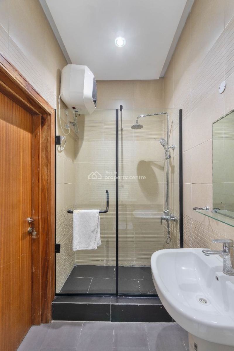 Luxury 3 Bedroom Apartment with Excellent Features, Luxury 3 Bedroom Apartment with Excellent Features, Lekki Phase 1, Lekki, Lagos, Flat / Apartment Short Let
