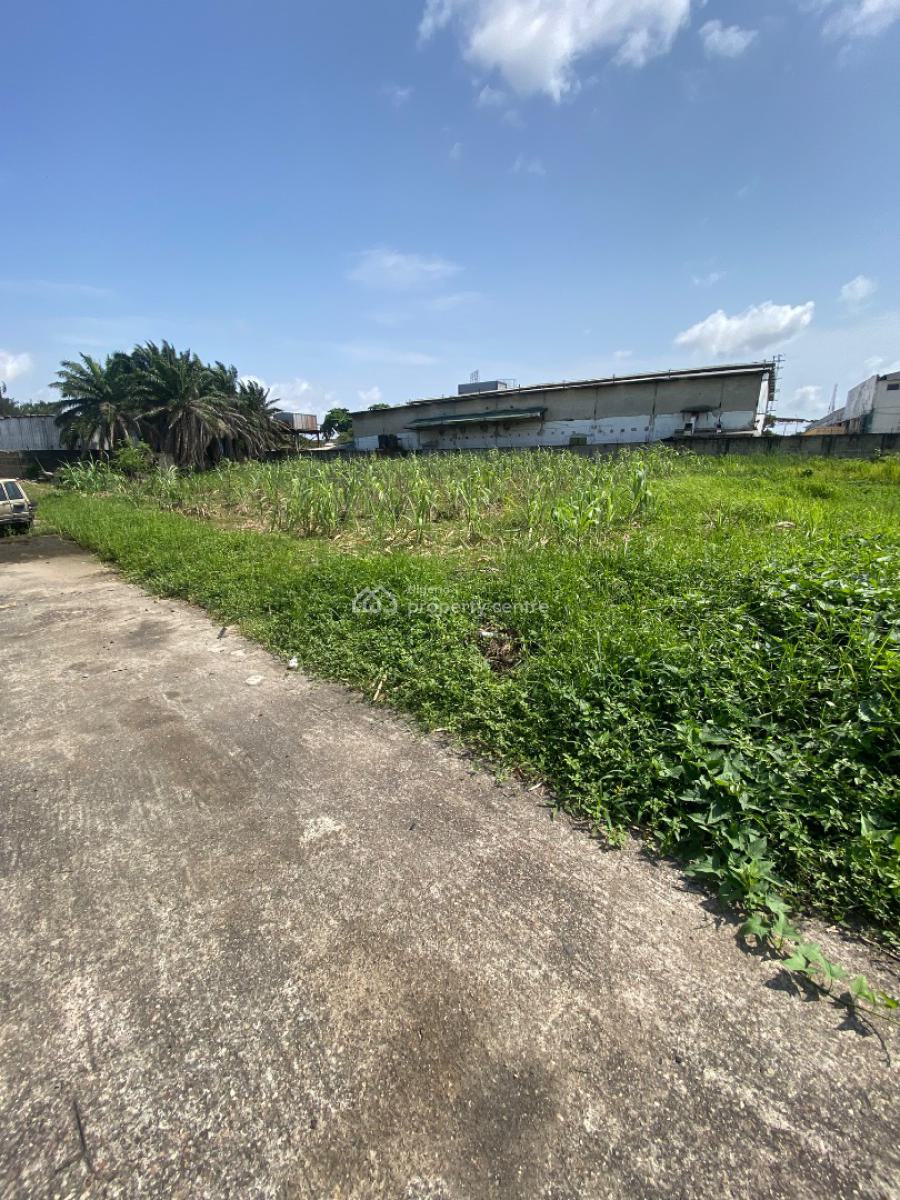 8000 Sqm Land with Warehouses, Off Eric More, Surulere, Lagos, Warehouse for Rent
