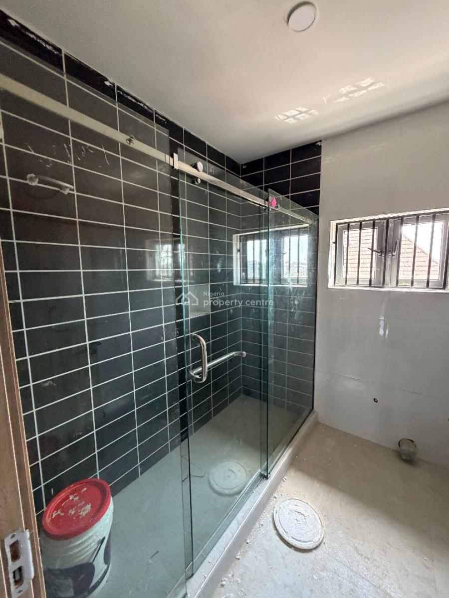 Newly Built 4 Bedroom Pent Terrace, Kolapo Ishola Gra, Akobo, Ibadan, Oyo, Terraced Duplex for Sale