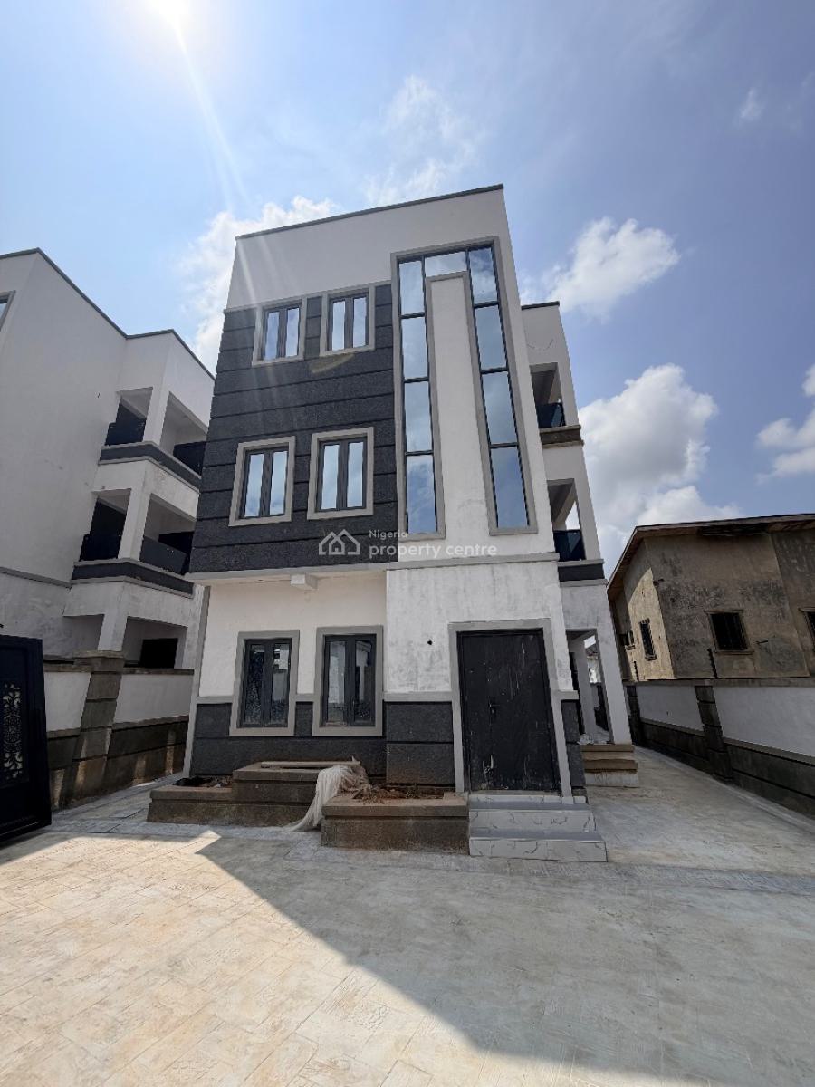 Newly Built 3 Bedroom Apartment, Kolapo Ishola Gra, Akobo, Ibadan, Oyo, Flat / Apartment for Sale