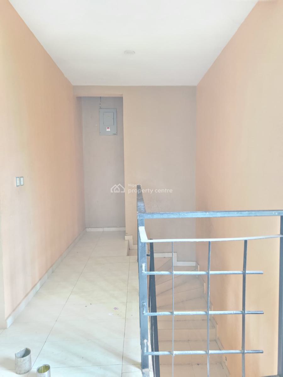 Standard and Spacious 3 Bedroom Terrace Duplex, Mobil Road, Ajah, Lagos, Terraced Duplex for Rent