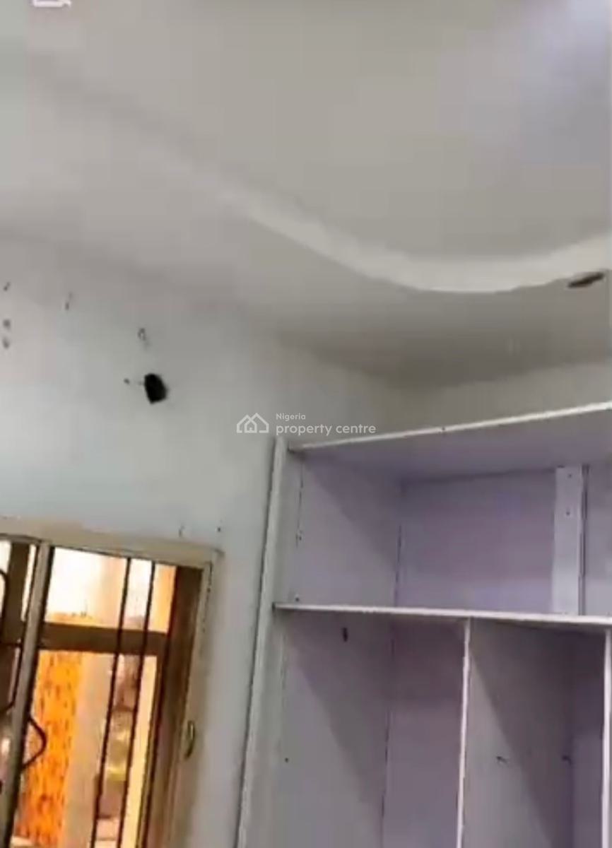 Miniflat, Off Burdillion, Old Ikoyi, Ikoyi, Lagos, Mini Flat (room and Parlour) for Rent