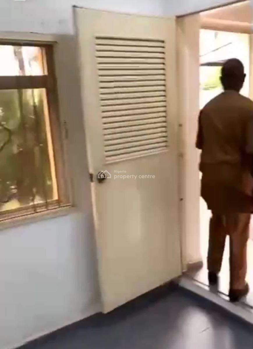 Miniflat, Off Burdillion, Old Ikoyi, Ikoyi, Lagos, Mini Flat (room and Parlour) for Rent