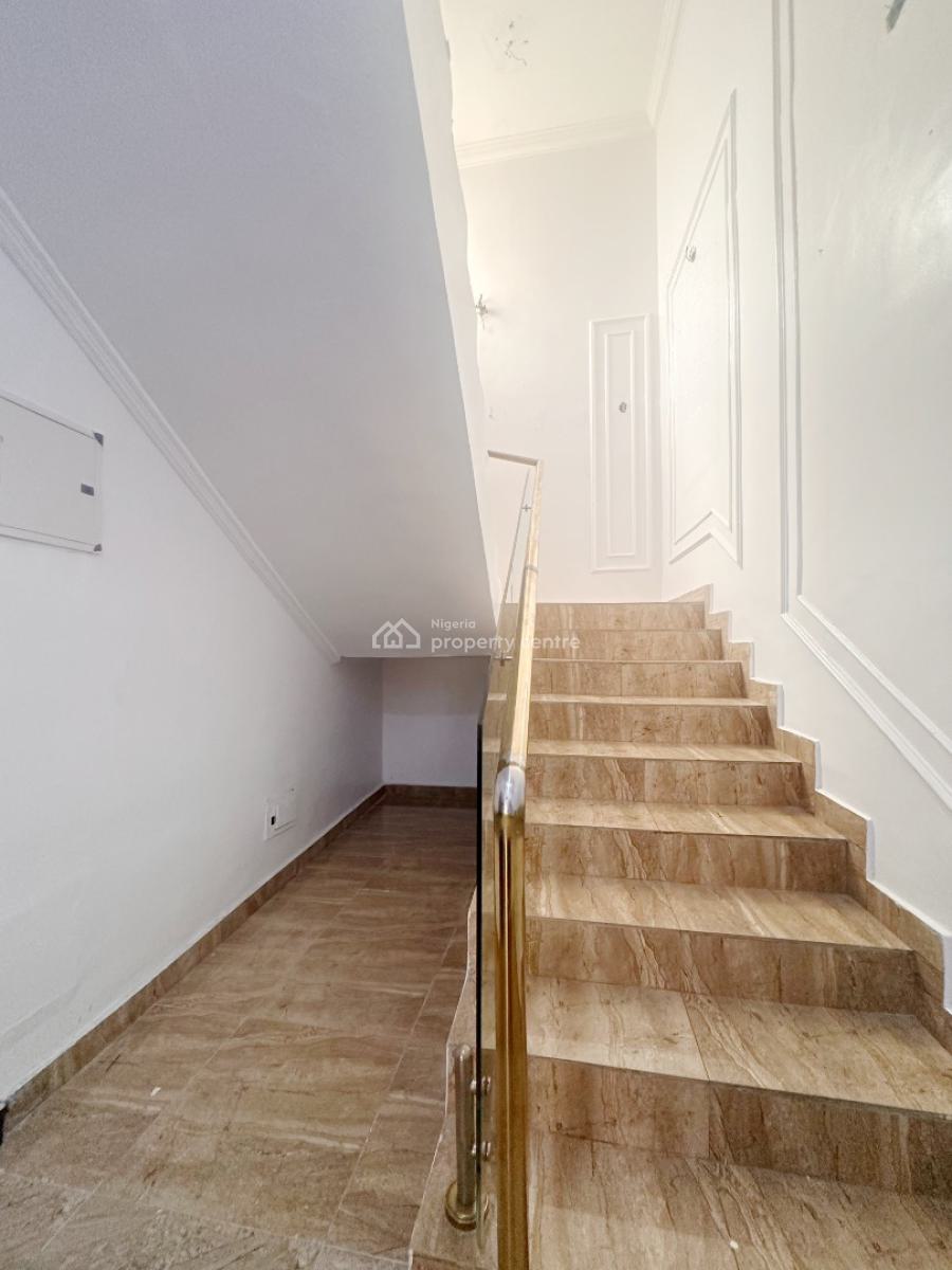 3 Bedroom Semi Detached Duplex, Off Admiralty, Lekki Phase 1, Lekki, Lagos, Terraced Duplex for Rent