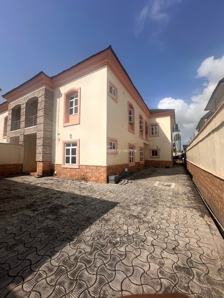 4 Bedroom Semi-detached Duplex, Off Admiralty, Lekki Phase 1, Lekki, Lagos, Semi-detached Duplex for Rent