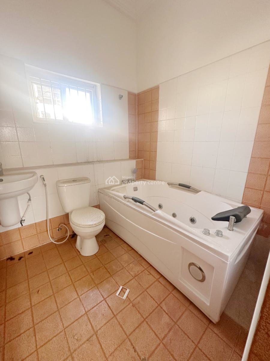 4 Bedroom Semi-detached Duplex, Off Admiralty, Lekki Phase 1, Lekki, Lagos, Semi-detached Duplex for Rent