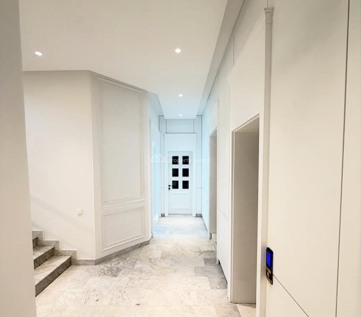 8 Bedroom Detached Duplex, Wuse 2, Abuja, Detached Duplex for Sale