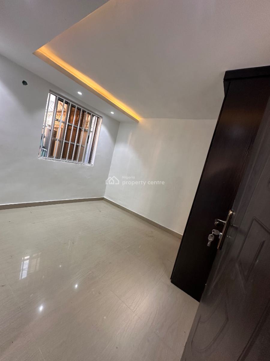 1 Bedroom Apartment, Lekki Phase 1, Lekki, Lagos, Flat / Apartment for Rent